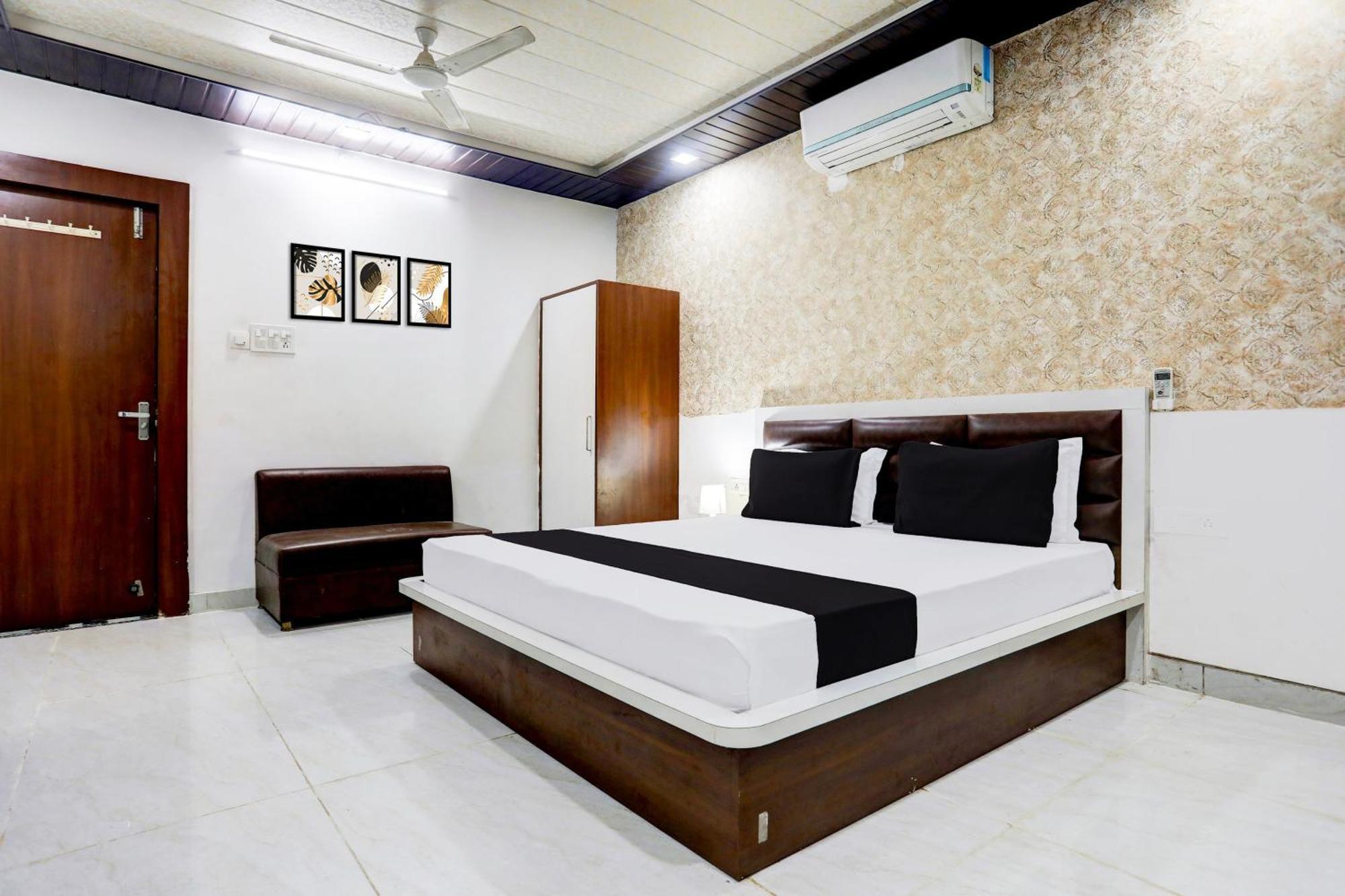 Hotel O Saraswati Resort Kota  Buitenkant foto