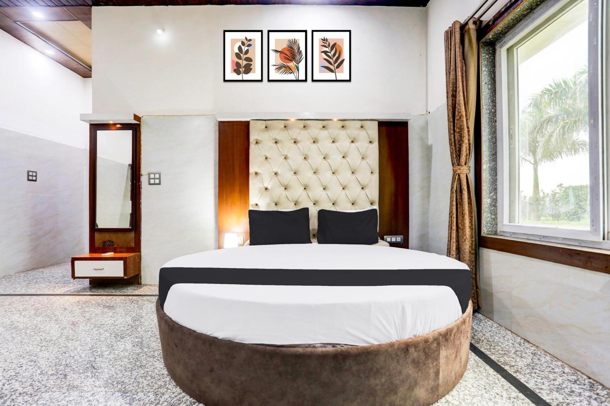 Hotel O Saraswati Resort Kota  Buitenkant foto