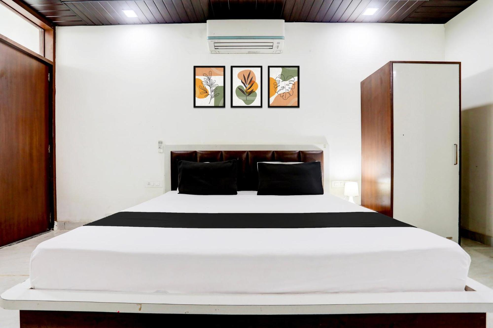 Hotel O Saraswati Resort Kota  Buitenkant foto
