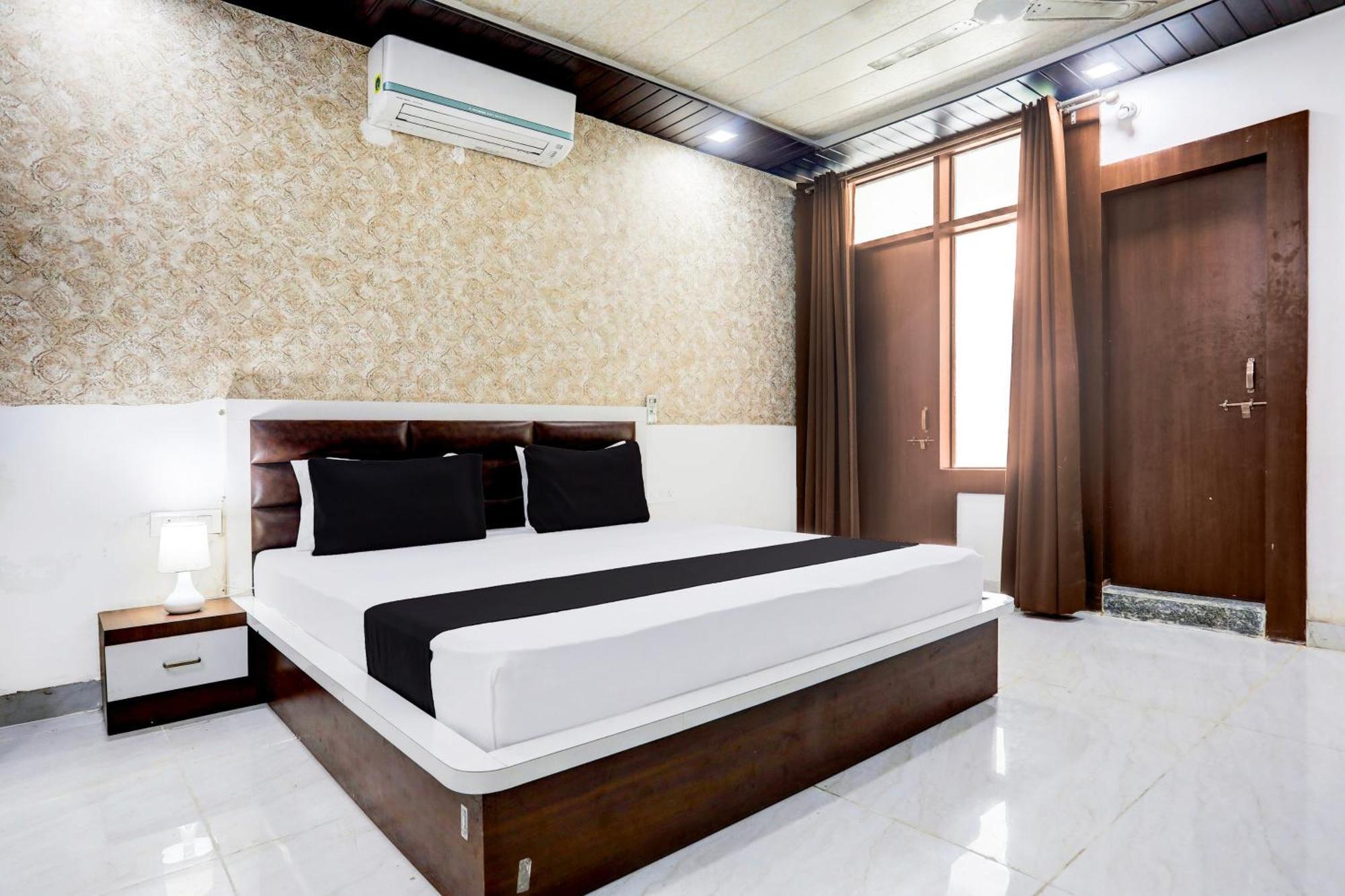 Hotel O Saraswati Resort Kota  Buitenkant foto